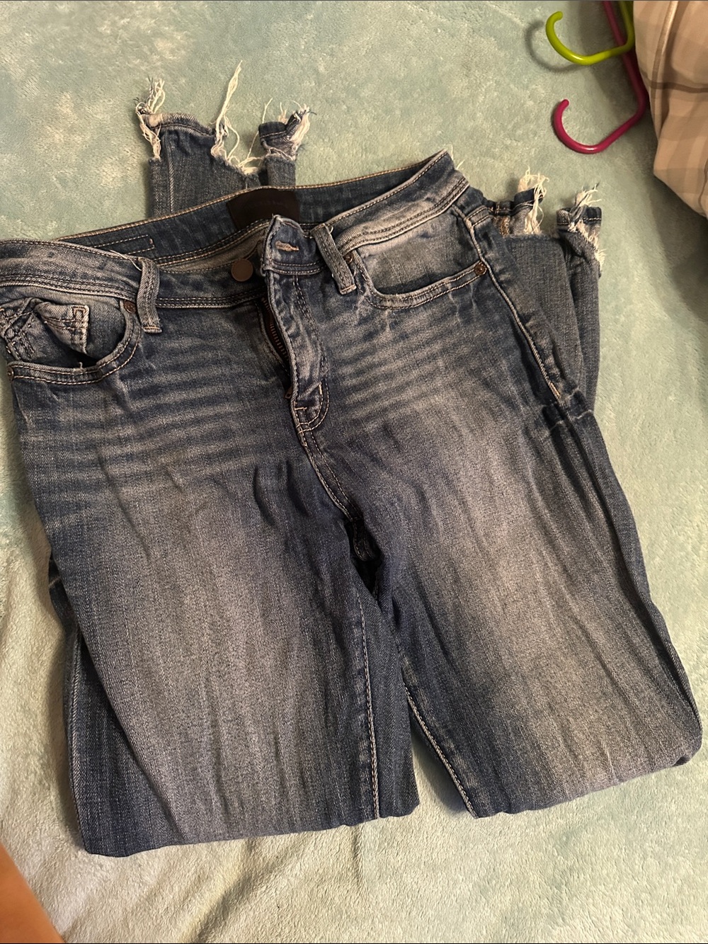 Buckle Distressed Dark Blue Cropped Jeans with Frayed Ankles